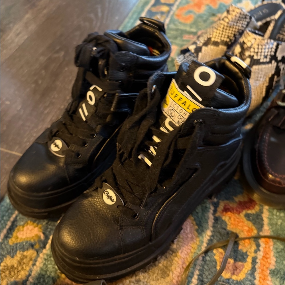 Buffalo Black High-Top Sneakers